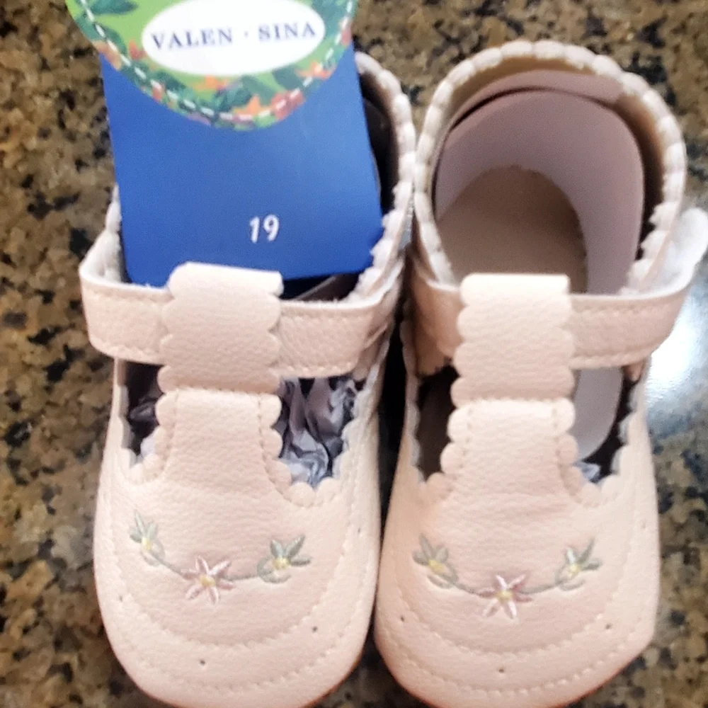 Hazel & Bo Azalea Toddler Girl Soft Shoes Peach Size 3